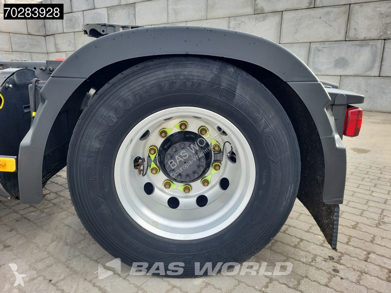 Tahač Volvo FH  4X2 LNG VEB+ ADR VDS I-ParkCool...