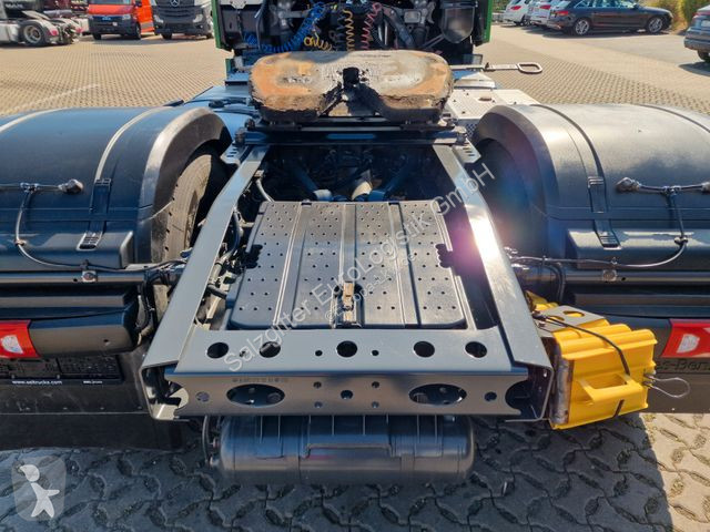 Traktor Mercedes 1846 / Retarder / Kompressor / 6D