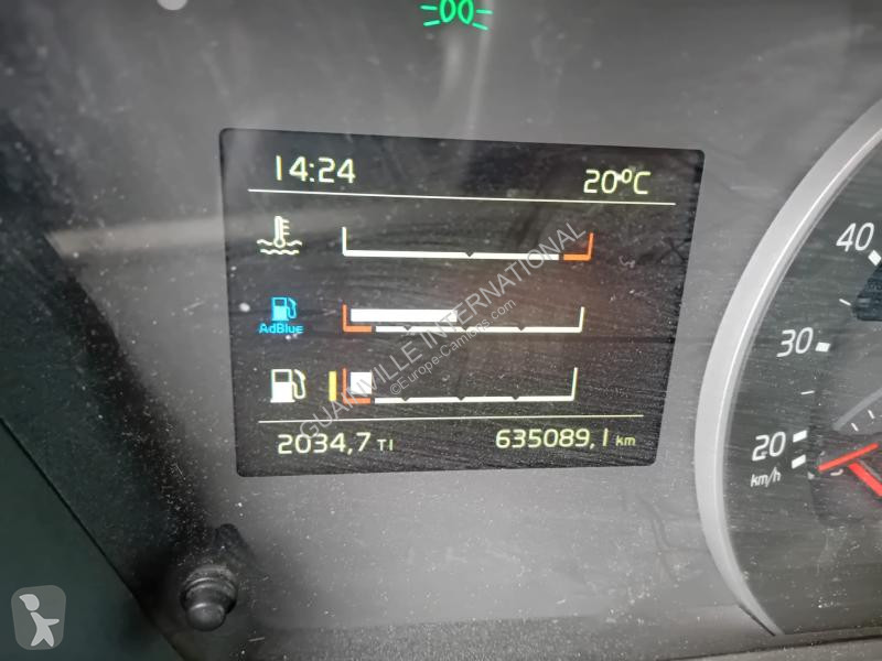 Tahač Volvo 500