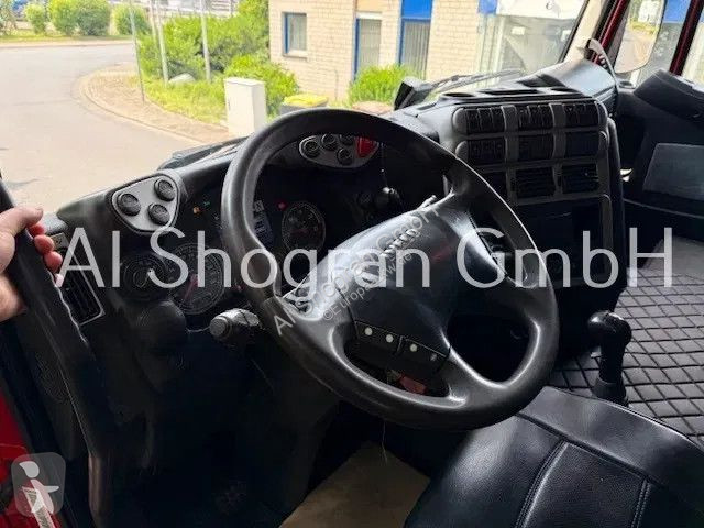 Tracteur Iveco 560...