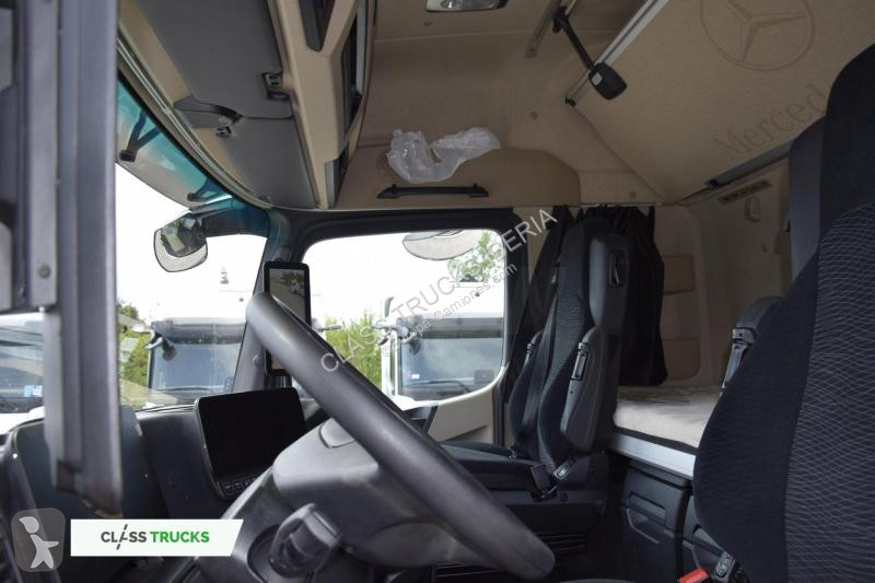 Traktor Mercedes 5 1845 BigSpace