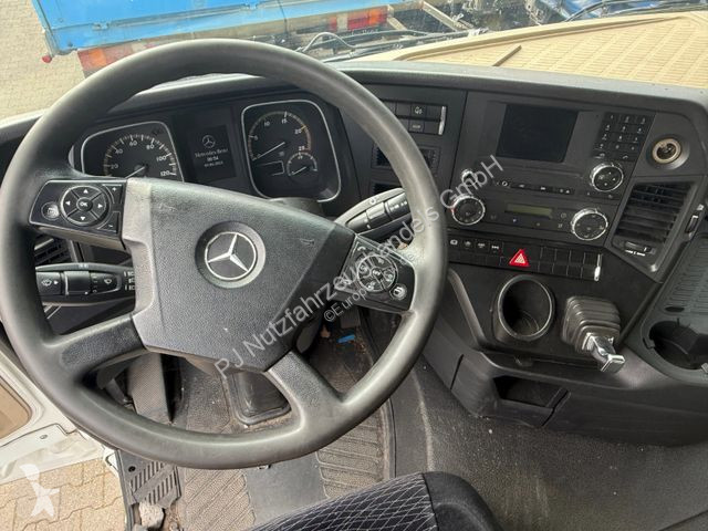 Tahač Mercedes 1842 LS