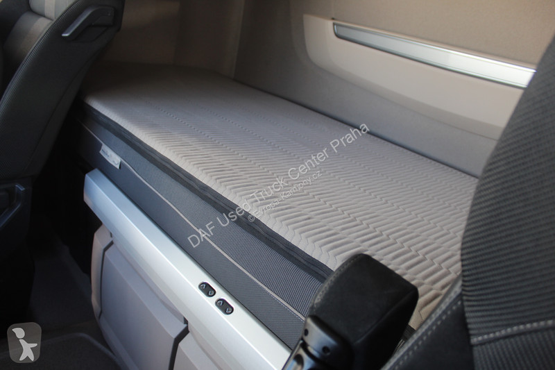 Tahač DAF 480 FT LOW DECK 4X2