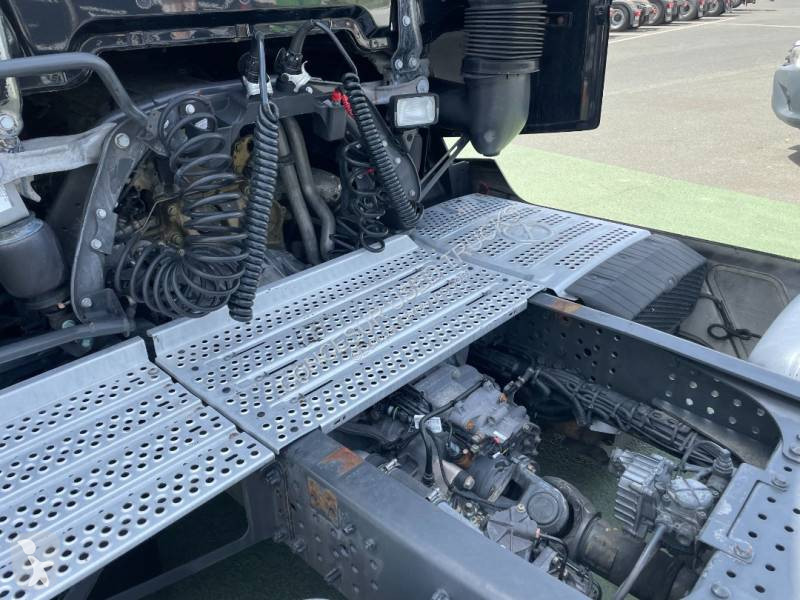 Traktor Mercedes