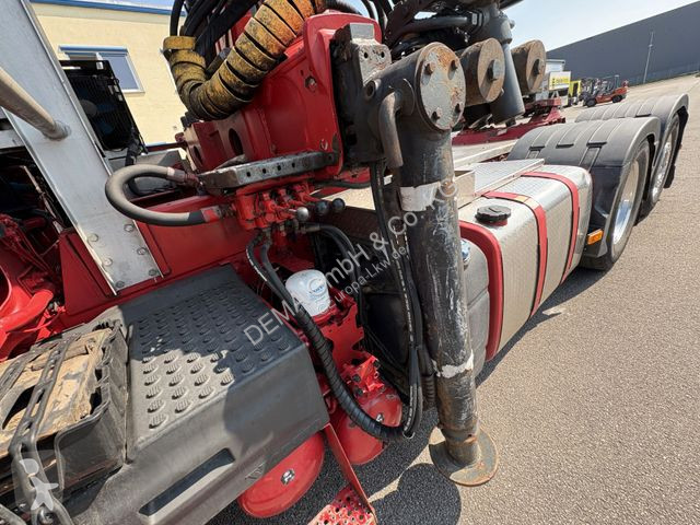 Tractor Volvo...