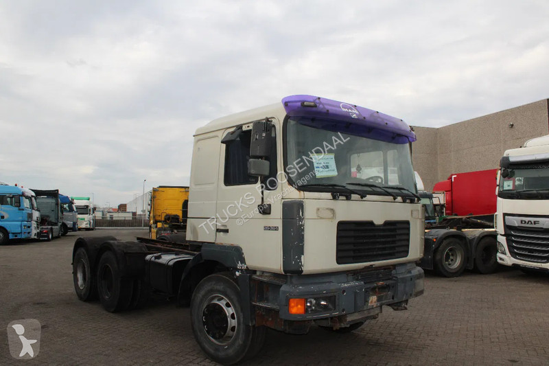 Traktor MAN F + 6X4 + BIG AXLE + EURO 2 + MANUAL