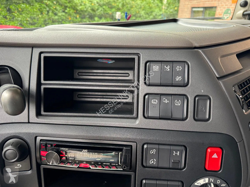 Tahač DAF 480 SSC Super Space 2x tank LED...
