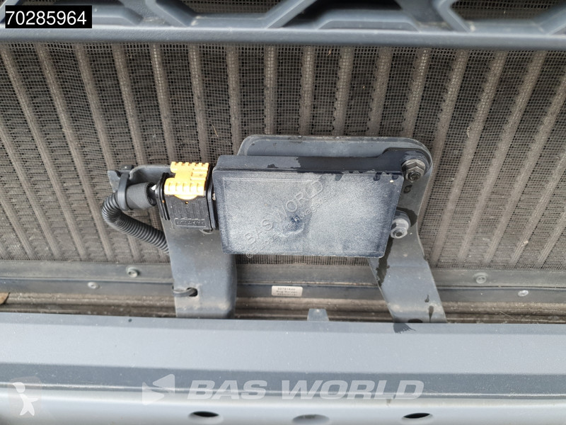 Traktor Volvo 420  4X2 Globetrotter Alcoa LED...