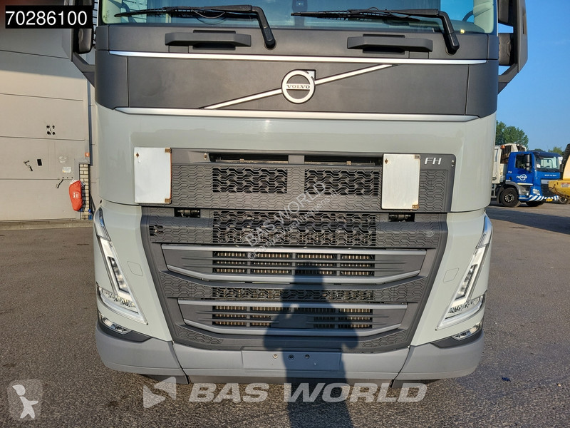 Traktor Volvo FH  FH 4X2 VEB+ LED 2xTanks ACC...