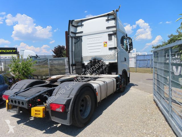 جرار Iveco S-Way 480 Intarder FZ.205