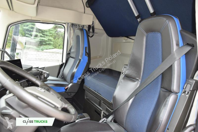 Traktor Volvo 500 Globetrotter XL