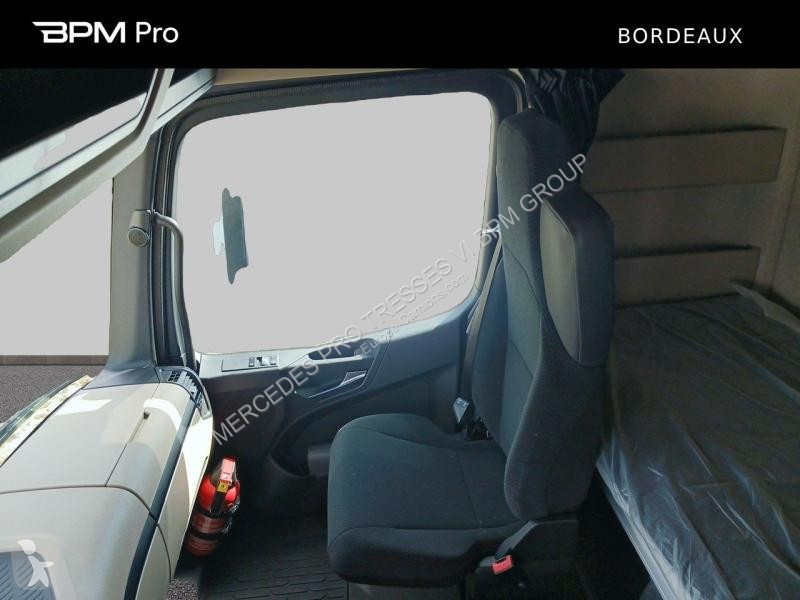 جرار Mercedes II 1851 LS 4x2