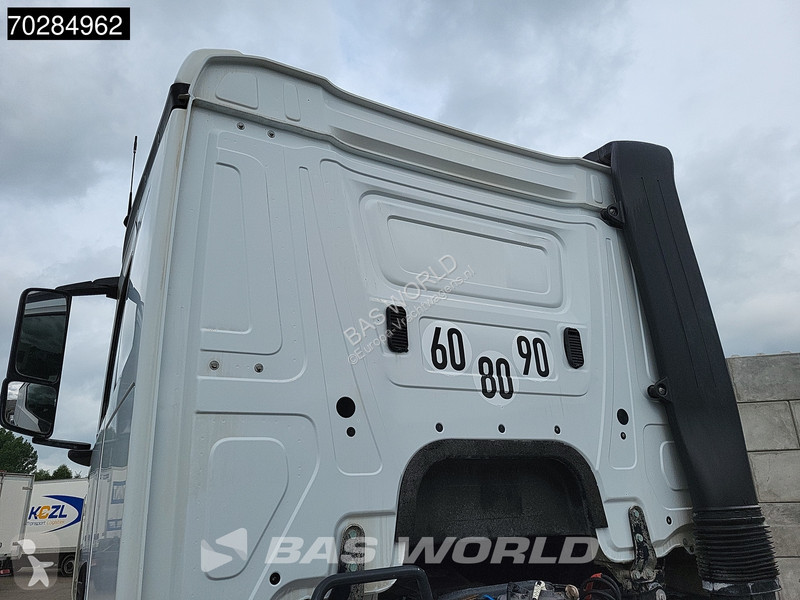 Traktor Mercedes 1845 4X2 ClassicSpace Retarder...