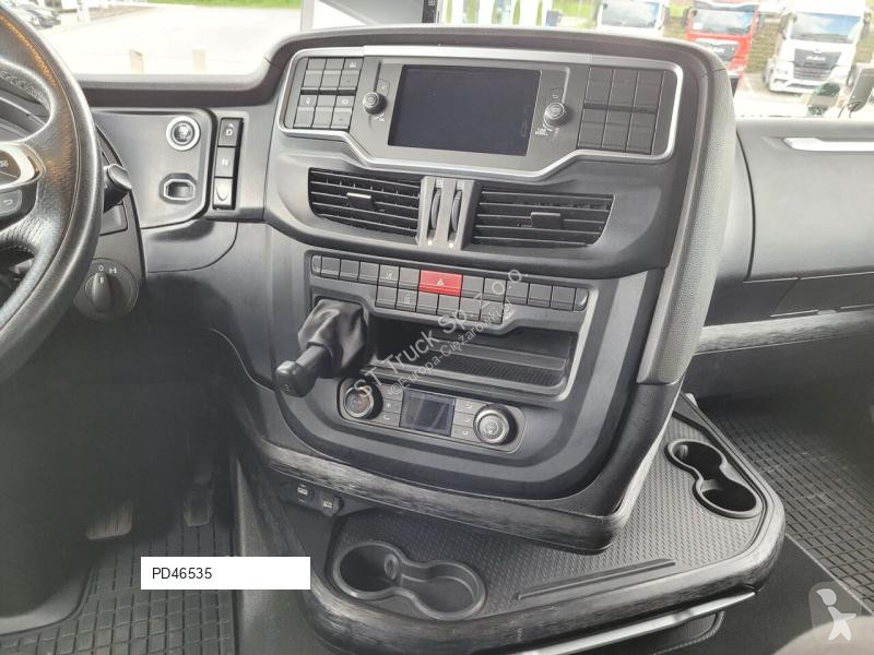 Traktor Iveco