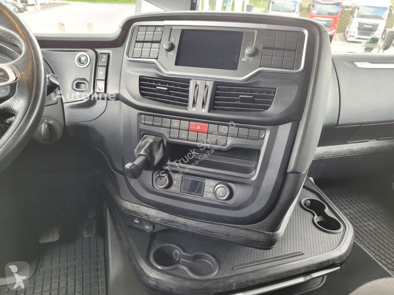 Влекач Iveco 460 LNG/20 STK/RETARDER/GAS IN DER...