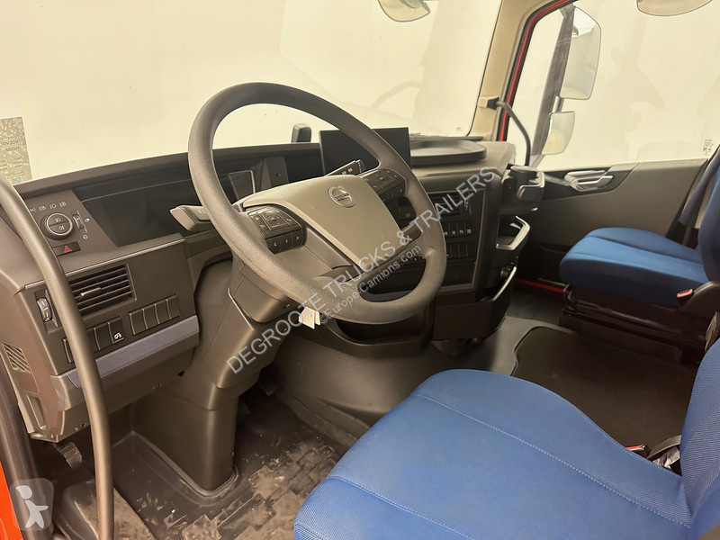 Traktor Volvo 500 Globetrotter