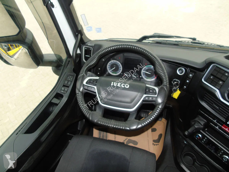 Traktor Iveco 490 + RETARDER + 93.000KM