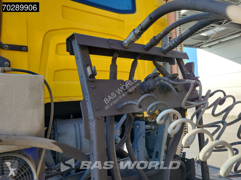 Tractor Volvo 420 6X4 2x Tanks PTO Hydrauliek...