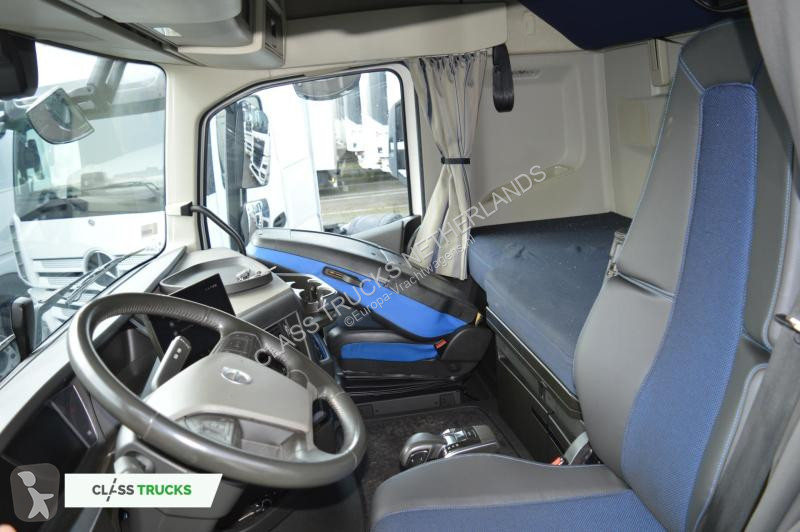 Tahač Volvo 500 Globetrotter XL Varios