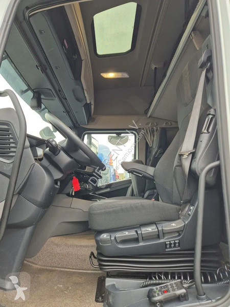Trekker DAF 480 FT NGD LOW DECK