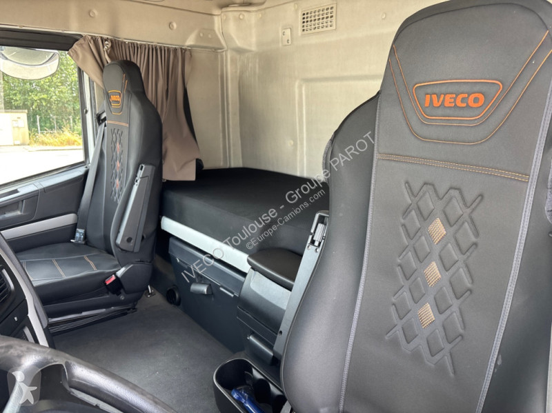 Traktor Iveco Hi-Way AS 400CV GNL