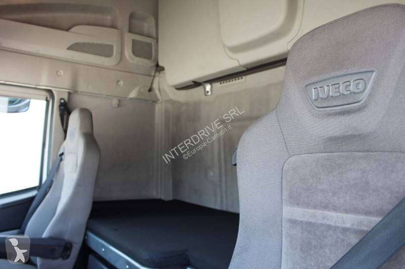 Traktor Iveco