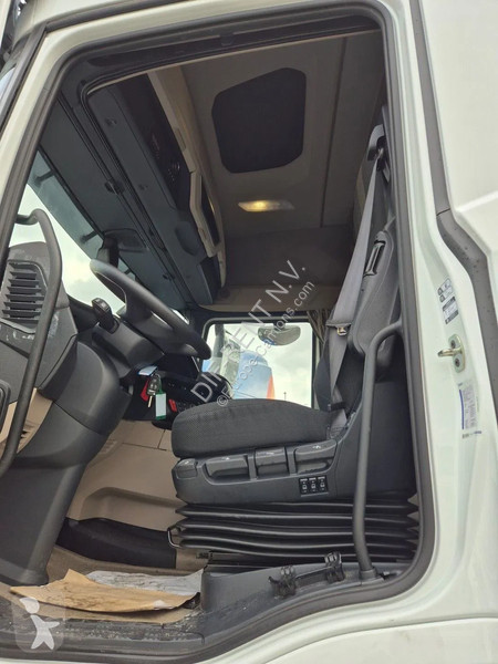 Traktor DAF 480 FT