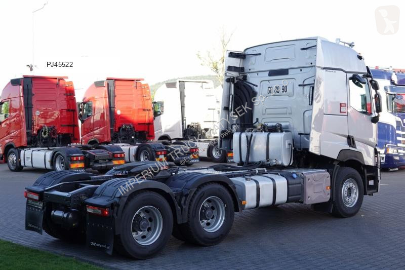 Traktor Renault C 520