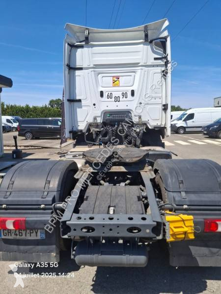 Traktor Mercedes