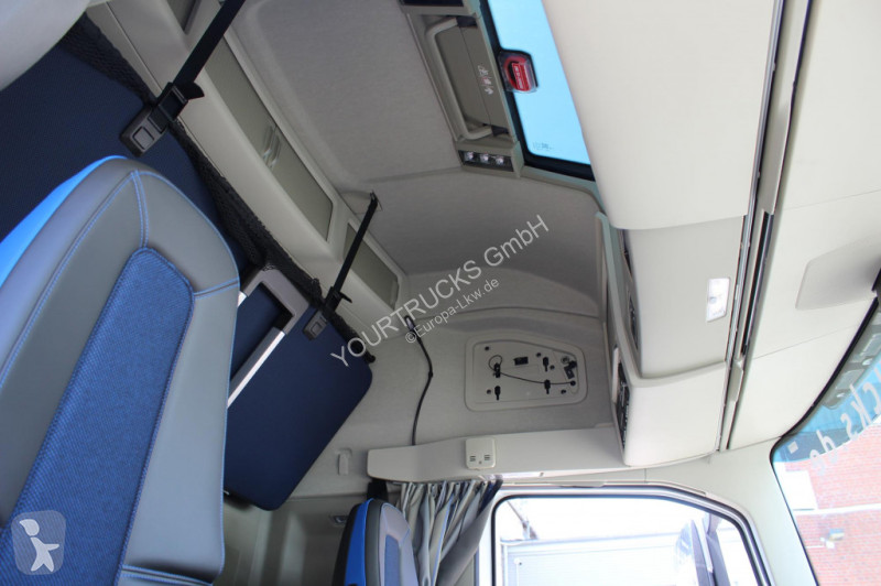 Traktor Volvo FH 500 Globe XL  I-Park Cool...