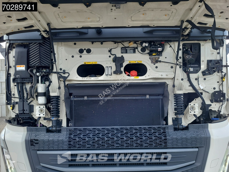 Traktor Volvo 500 4X2 XL VEB+ 2xTanks Navi LED...