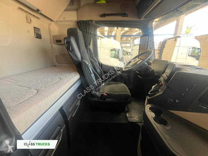 Traktor Mercedes 5 1845 BigSpace