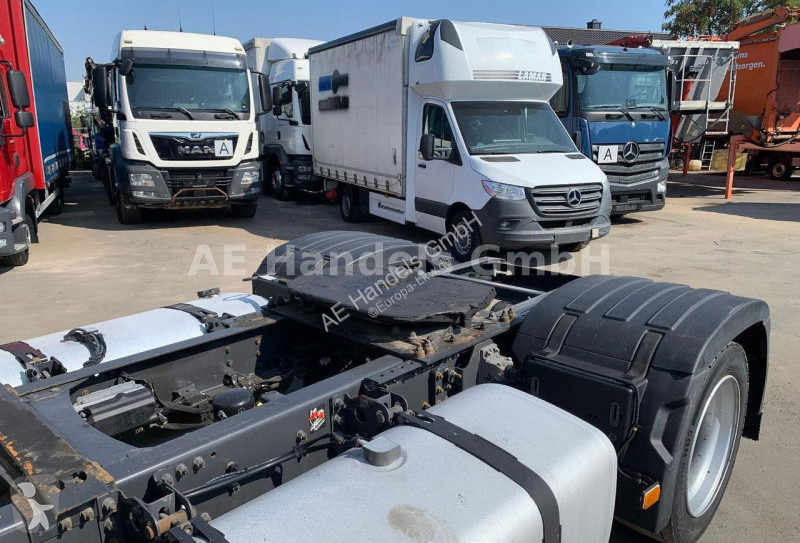 Traktor Renault T HIGH 520