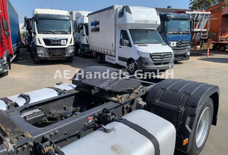 جرار Renault T HIGH 520
