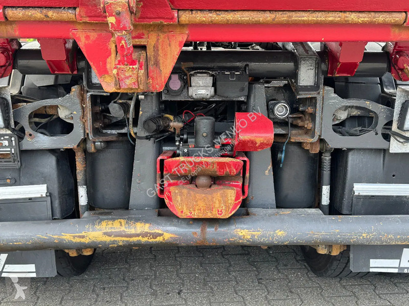Traktor Volvo 16700 6x4 Tipper And Tractor...