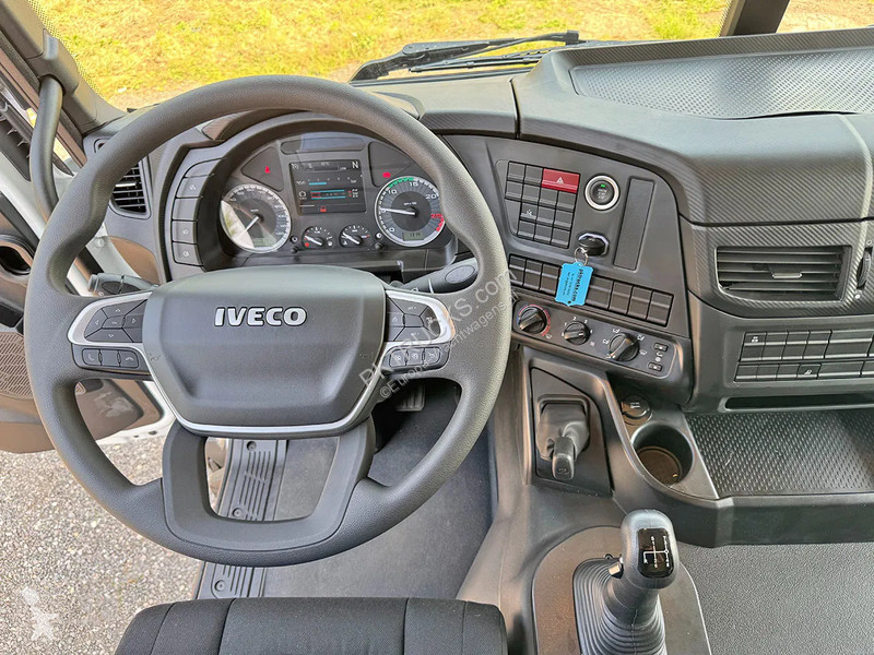 Tractor Iveco T-Way AT720T47T H Tractor Head...