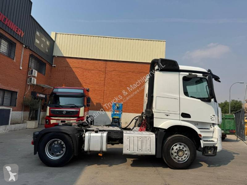 Traktor Mercedes