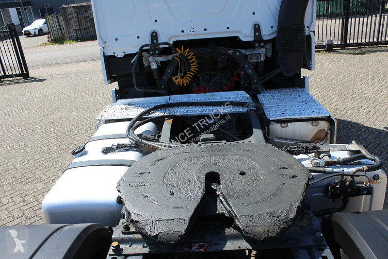 Trekker Mercedes 1845 * EURO6 * 4X2 * hydraulic *