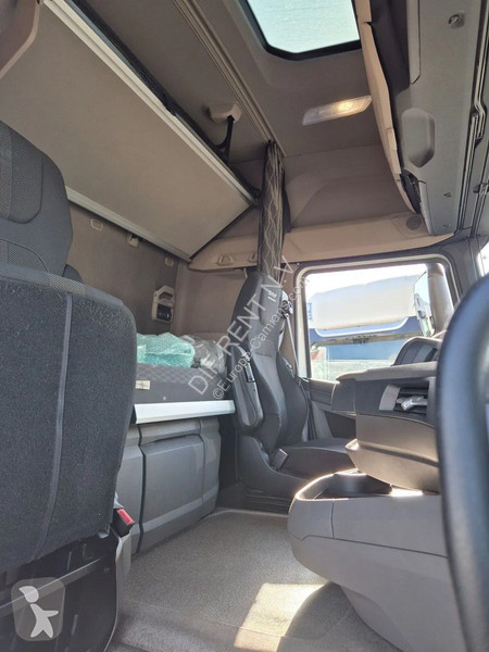 Tahač DAF 480 FT NGD , different location :...