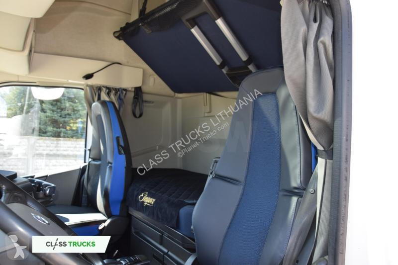 Traktor Volvo 500 Globetrotter XL Varios