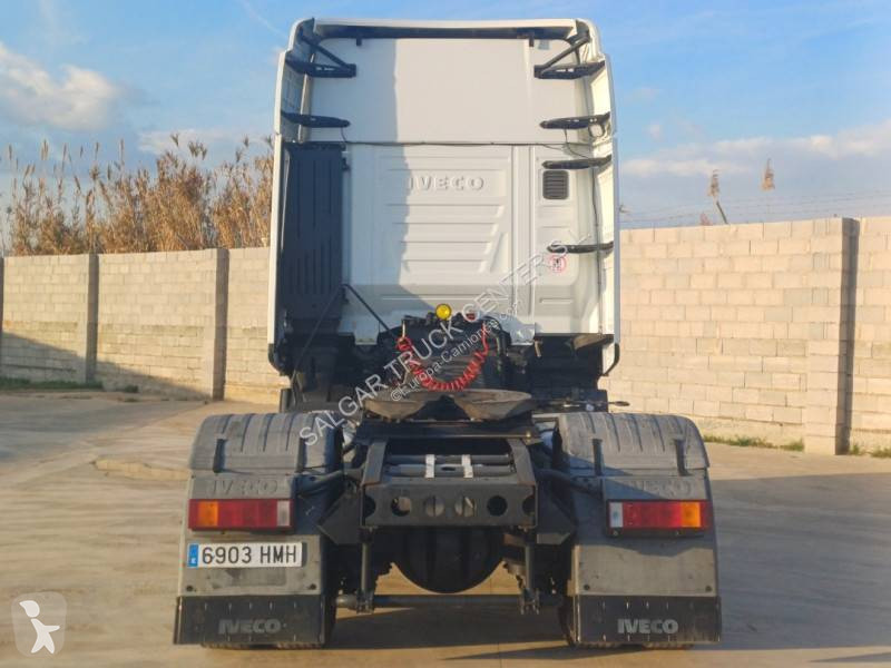 Traktor Iveco