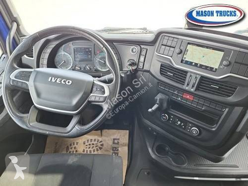 Traktor Iveco