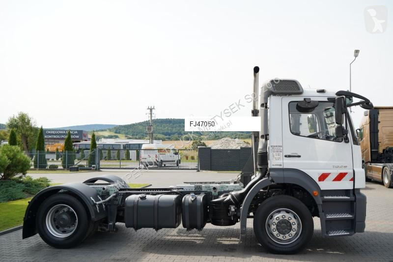 Traktor Mercedes AXOR 1829
