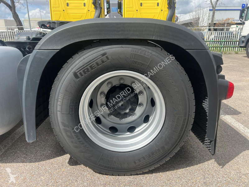 Traktor Mercedes  1851 LS