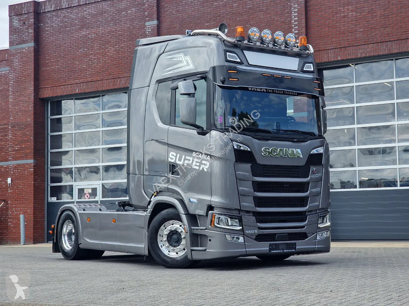 Traktor Scania S560 Highline 4x2 - ike new -...