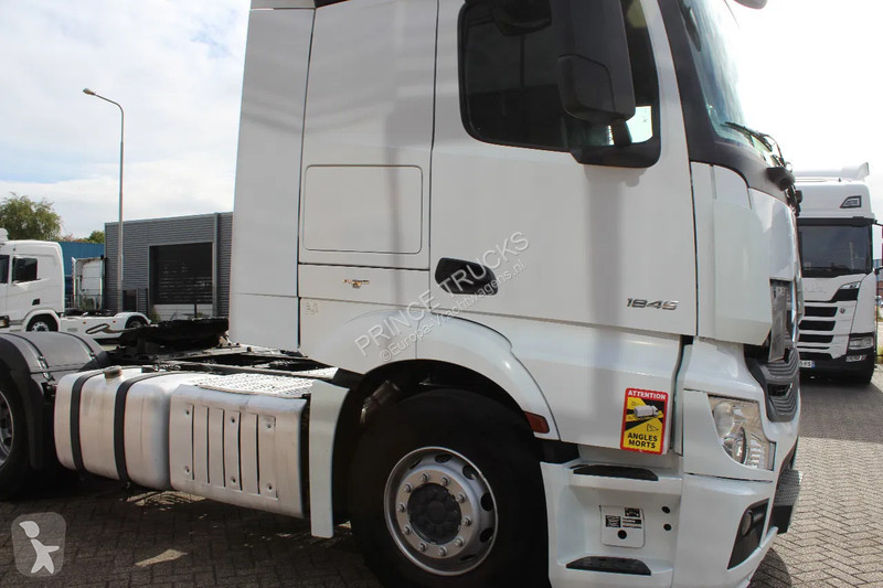 Traktor Mercedes 1845 * 4x2 *