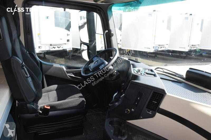 Traktor Mercedes 5 1845 BigSpace
