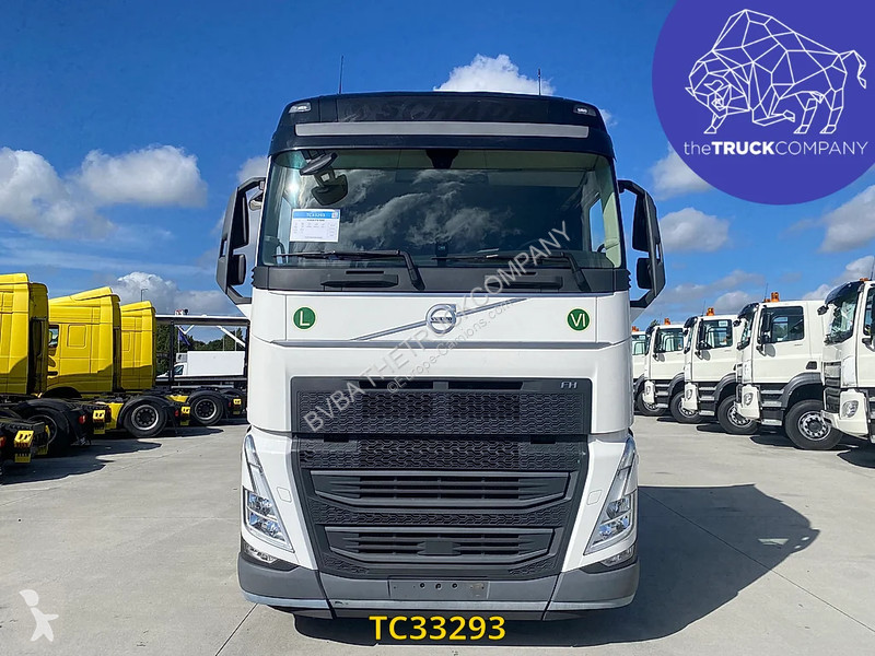 Traktor Volvo 500