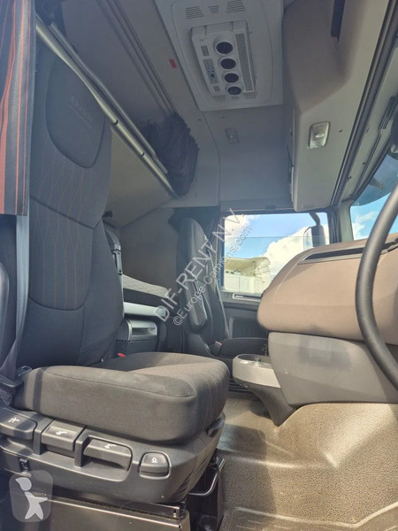 Traktor DAF 450 FT SPACE CAB ZF INTARDER