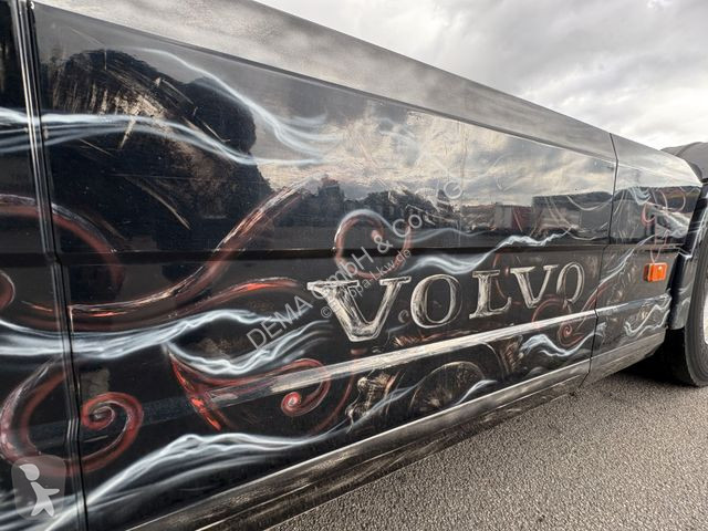 Tahač Volvo...
